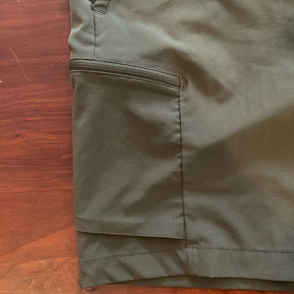 All In Motion Men’s Shorts - Picture 5 of 5